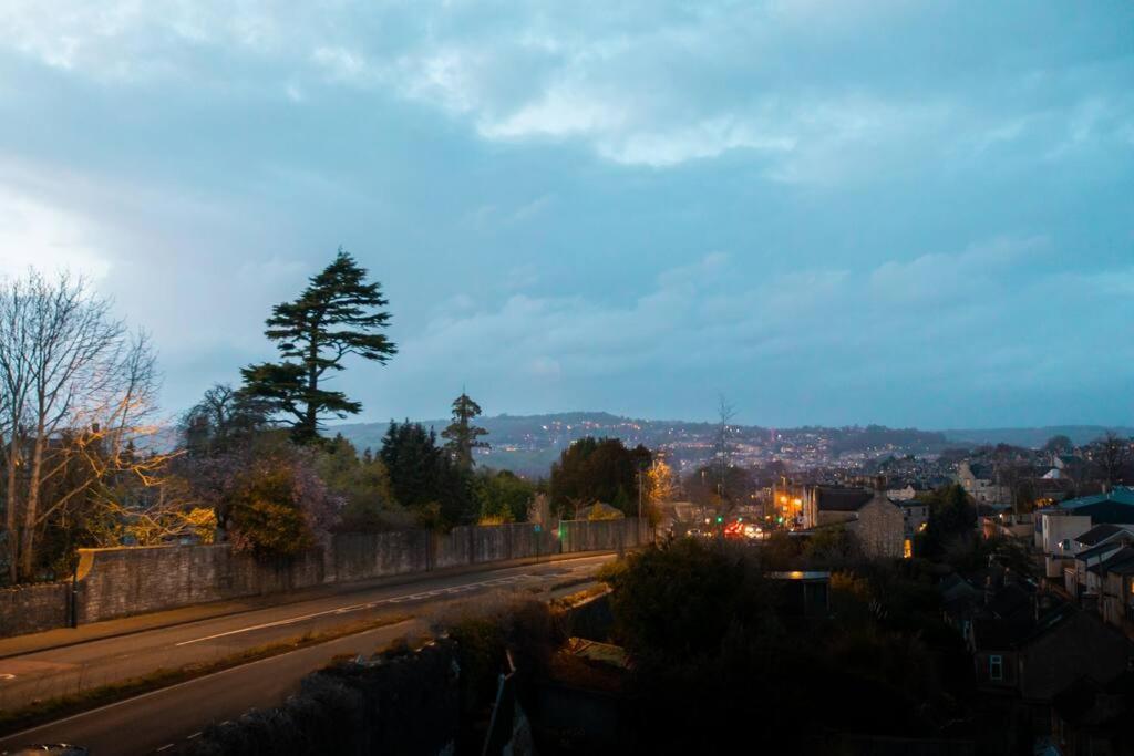 바스 Georgian Gem Free Parking &Views 아파트 외부 사진